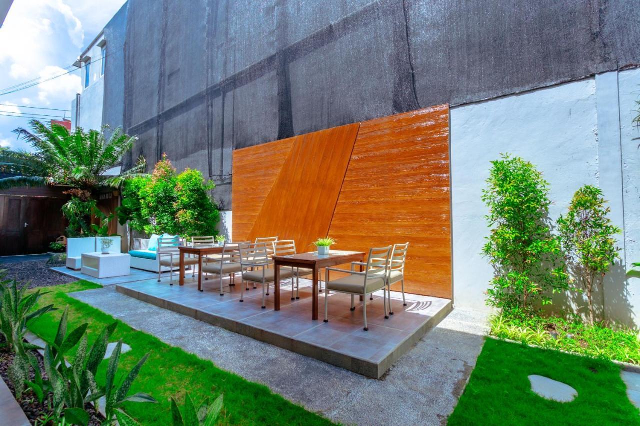 Lega Legi Town House Seminyak By The Lavana Экстерьер фото